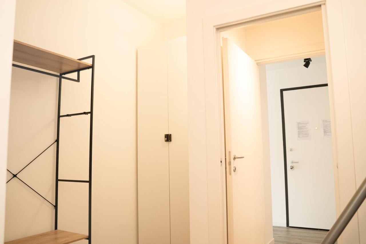 Piazza XX Settembre - Feel The Centre Apartamento Lecco Exterior foto