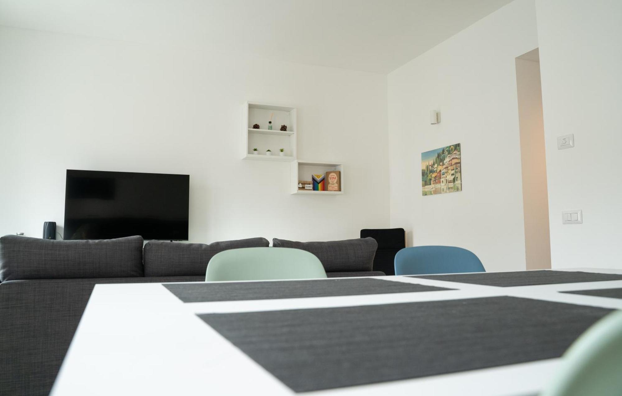 Piazza XX Settembre - Feel The Centre Apartamento Lecco Exterior foto